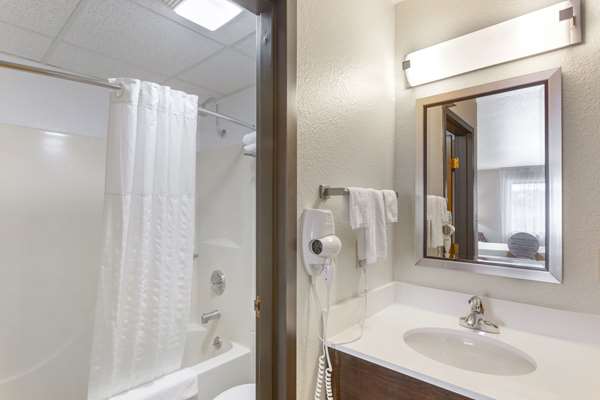  - Quality Inn Hamilton
