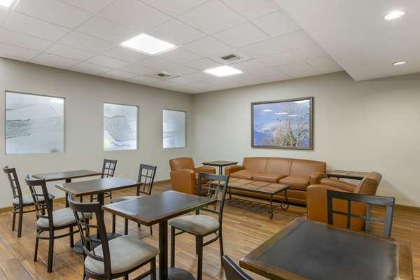  - Quality Inn Hamilton