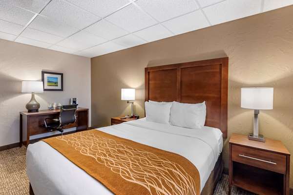  - Comfort Inn Butte - I-15 & I-90, Exit 127