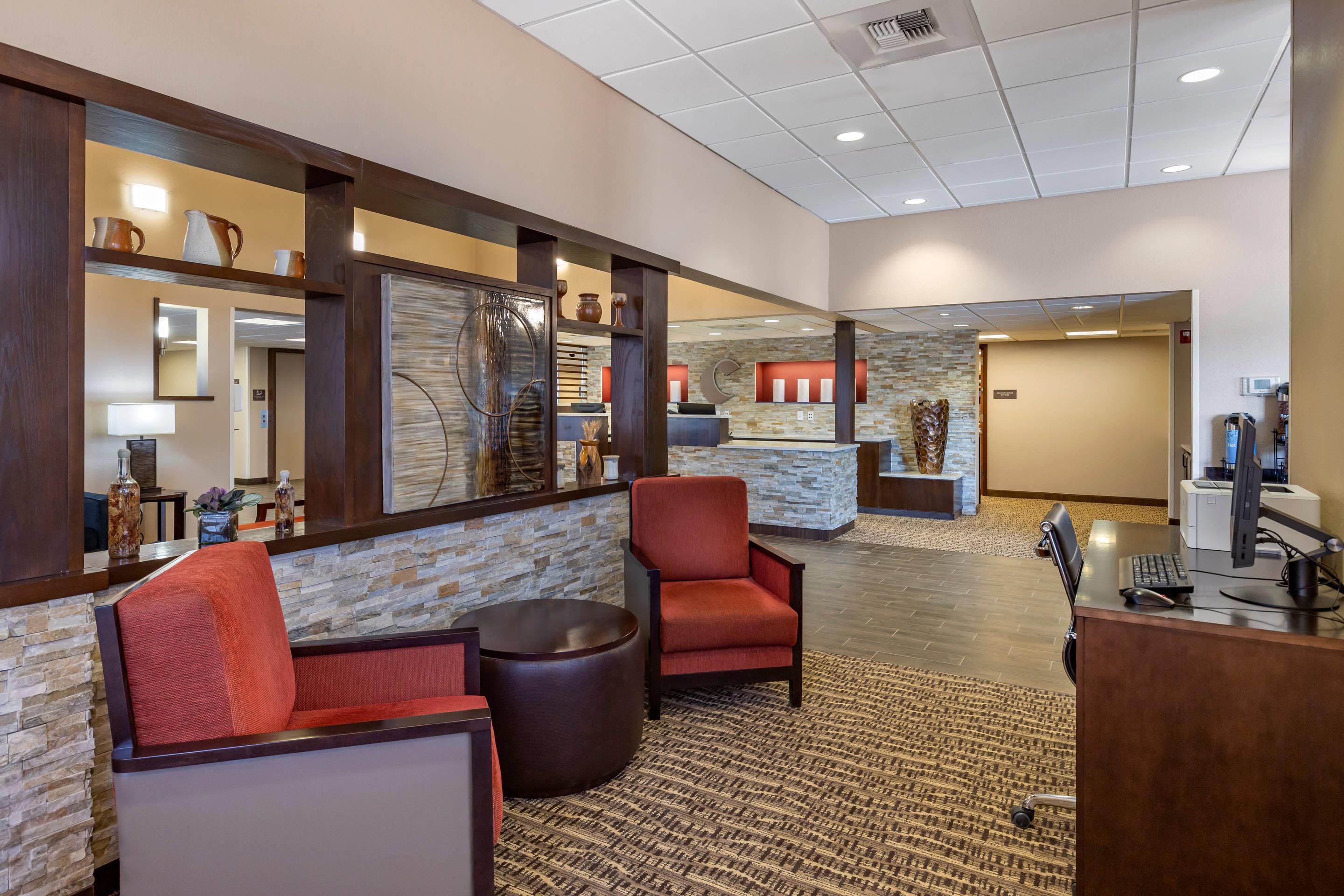 Computer in the lobby | Comfort Inn & Suites Gateway to Glacier National Park