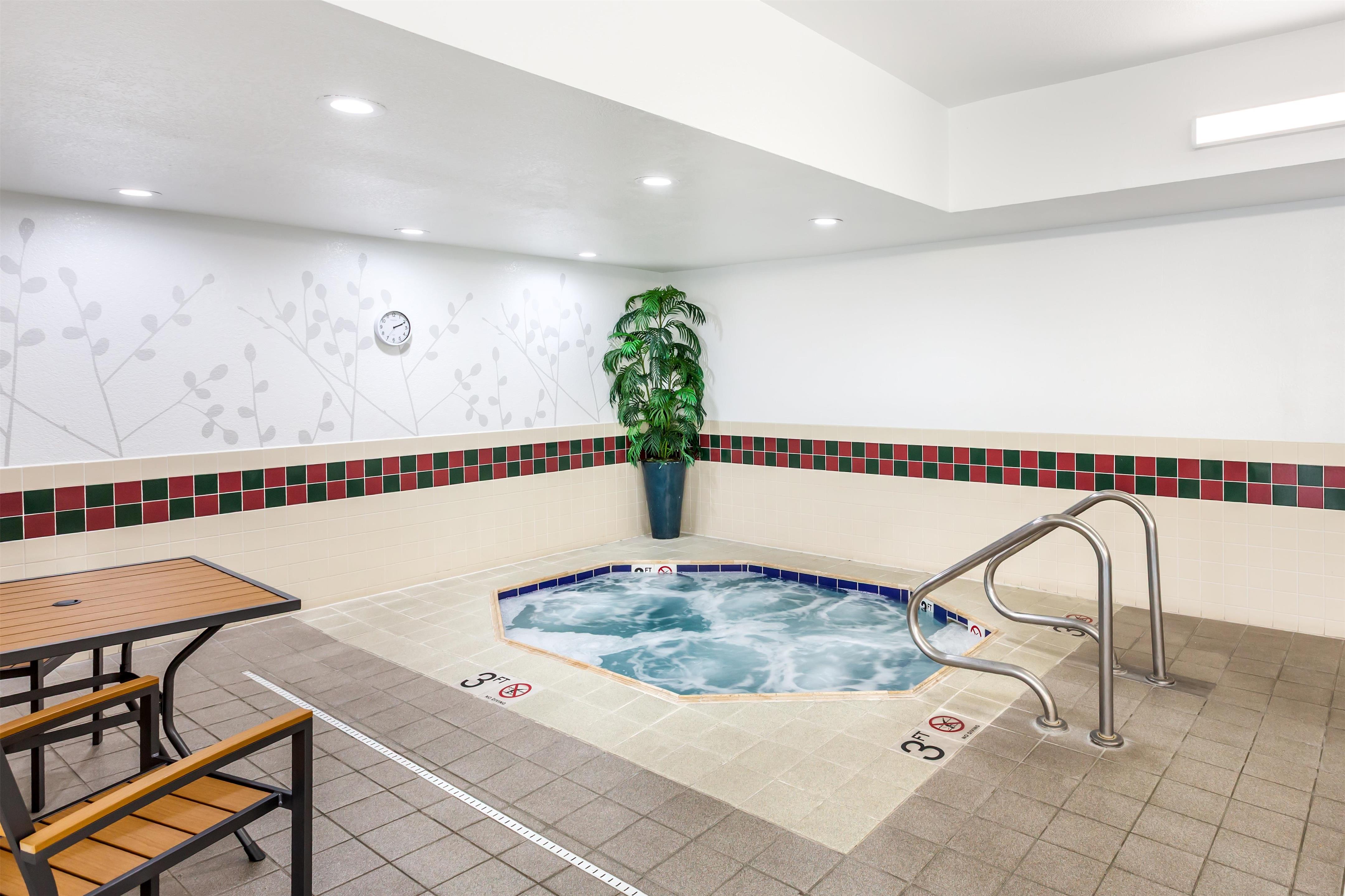 Indoor hot tub | Sleep Inn Missoula Southgate