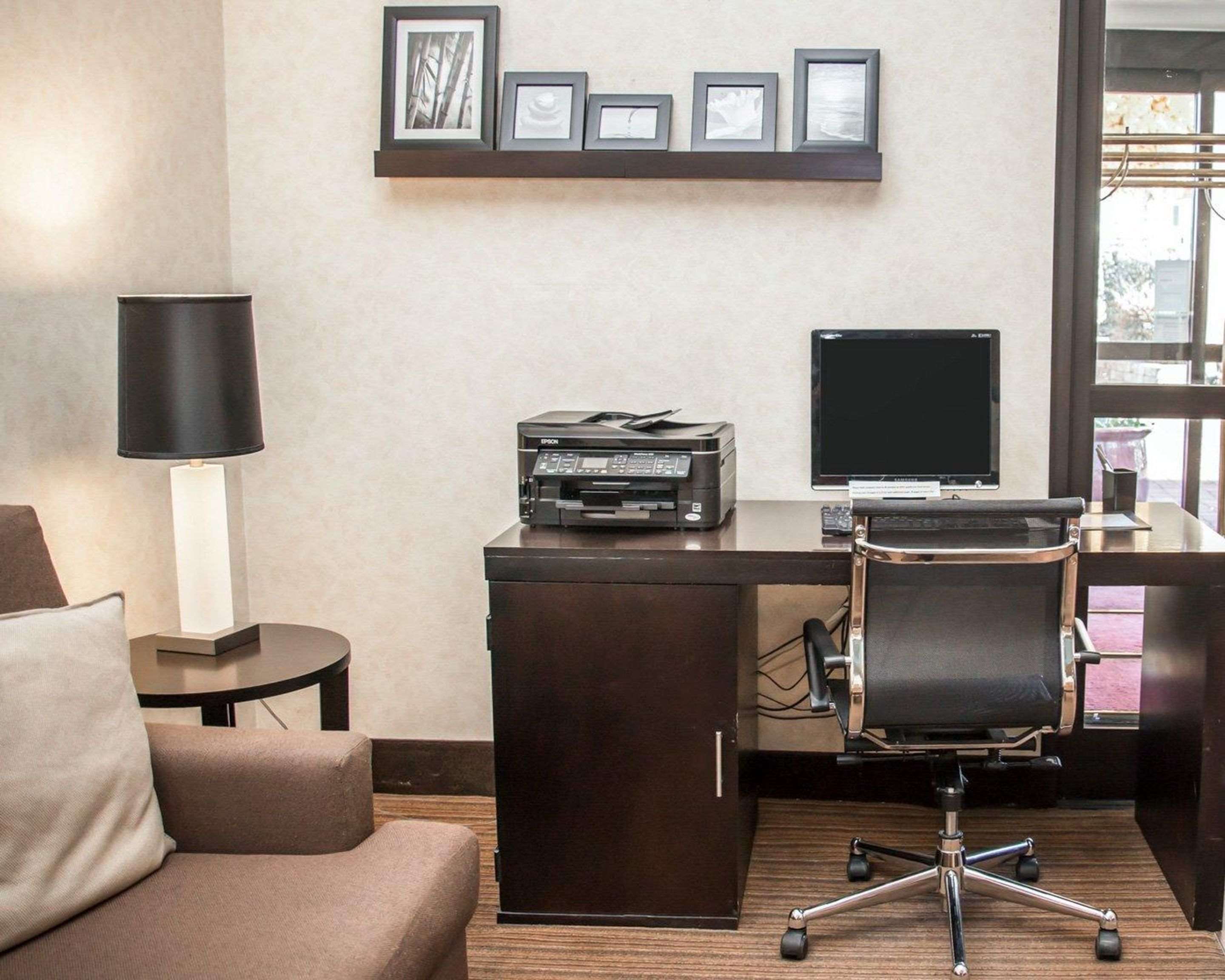 Business center with free wireless Internet access