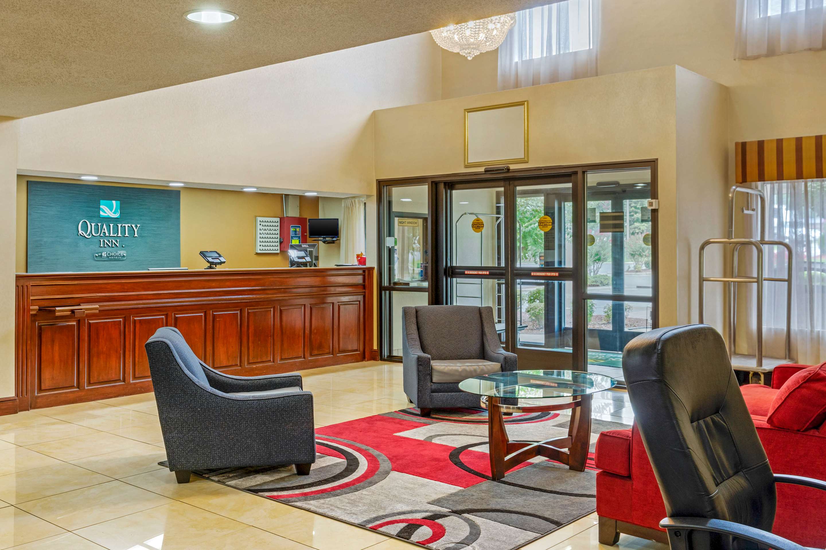 Hotel lobby | Quality Inn High Point - Archdale