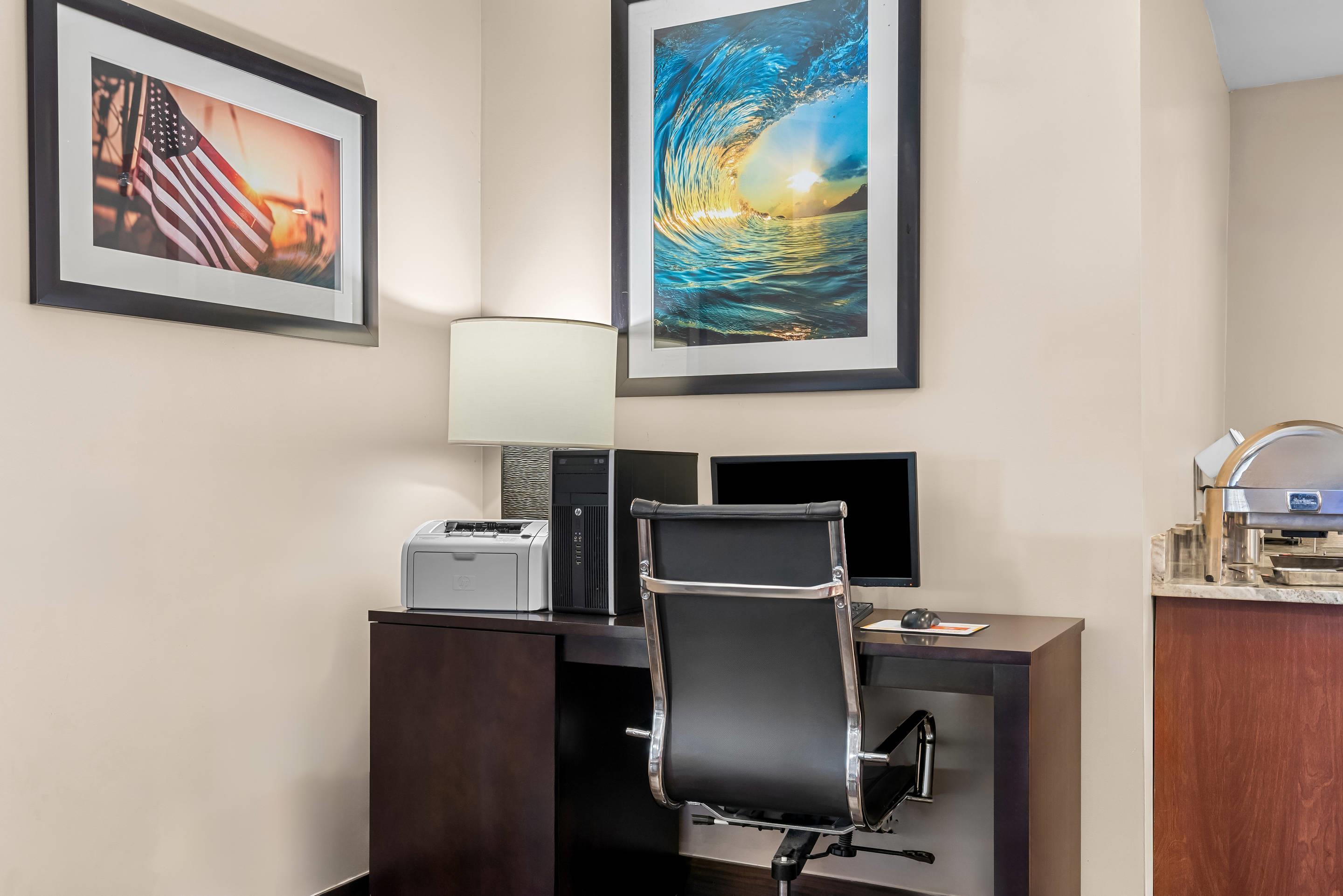 Business center | Comfort Suites near Camp Lejeune