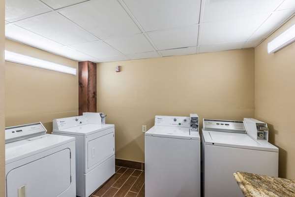 Amenities - Comfort Inn Executive Park Charlotte - I-77, Exit 5