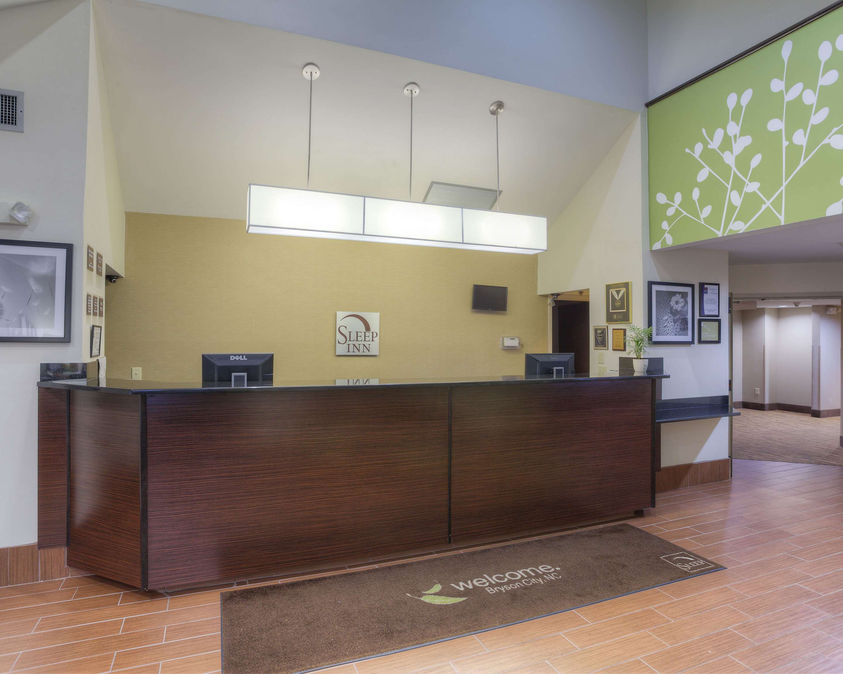 Front desk | Sleep Inn Bryson City - Cherokee Area