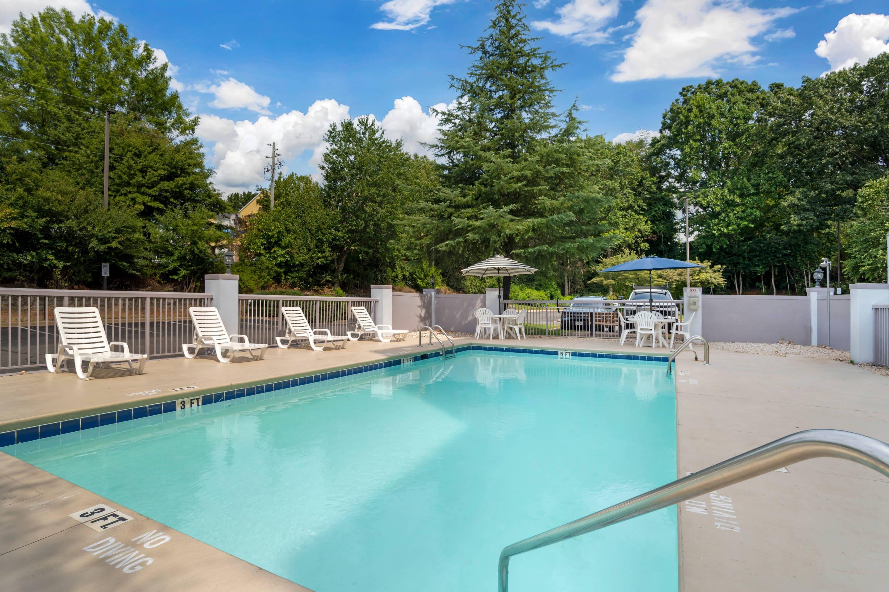Relax by the pool | Comfort Suites Gastonia - Charlotte