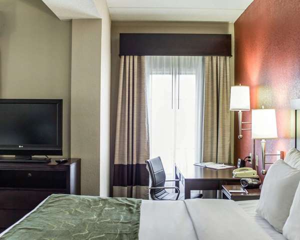Suite - Comfort Suites Cary