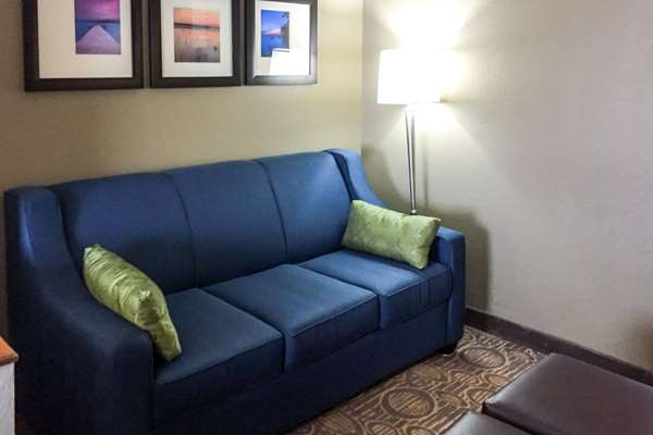 Suite - Comfort Suites Cary