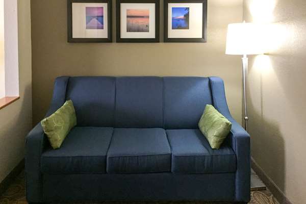 Suite - Comfort Suites Cary