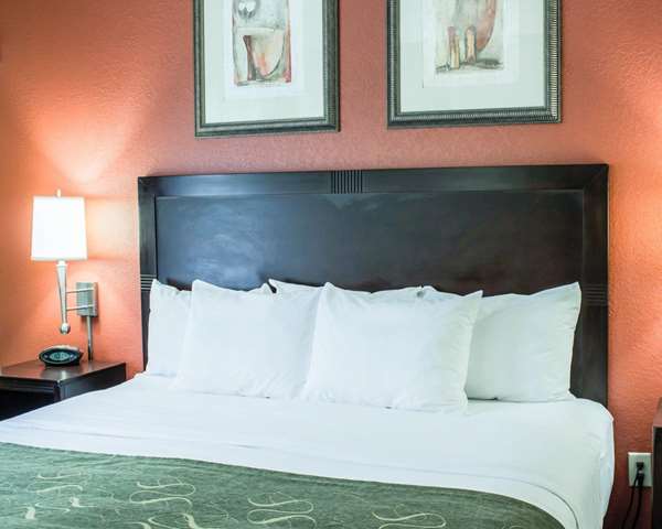 Suite - Comfort Suites Cary