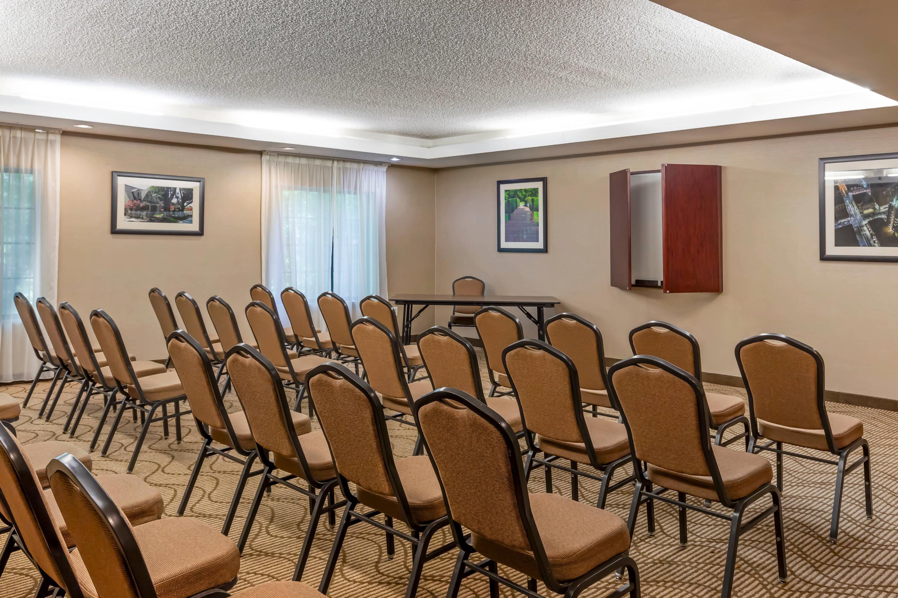 Conference Room | Comfort Suites Regency Park