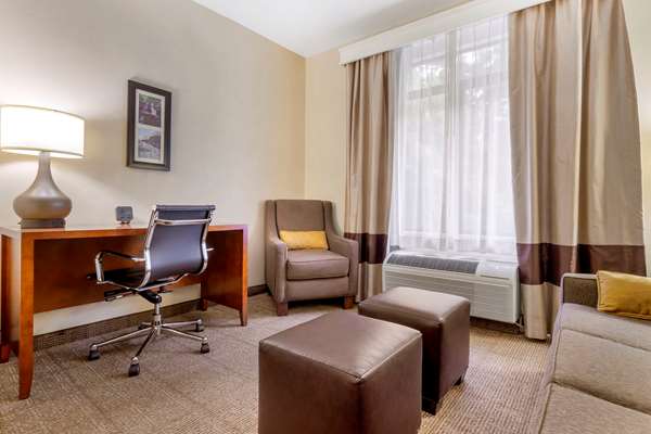 Suite - Comfort Suites Boone