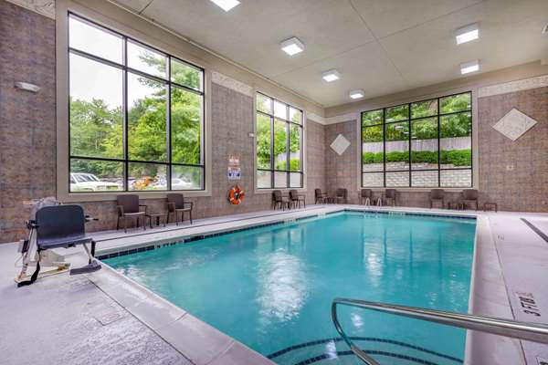 Pool - Comfort Suites Boone