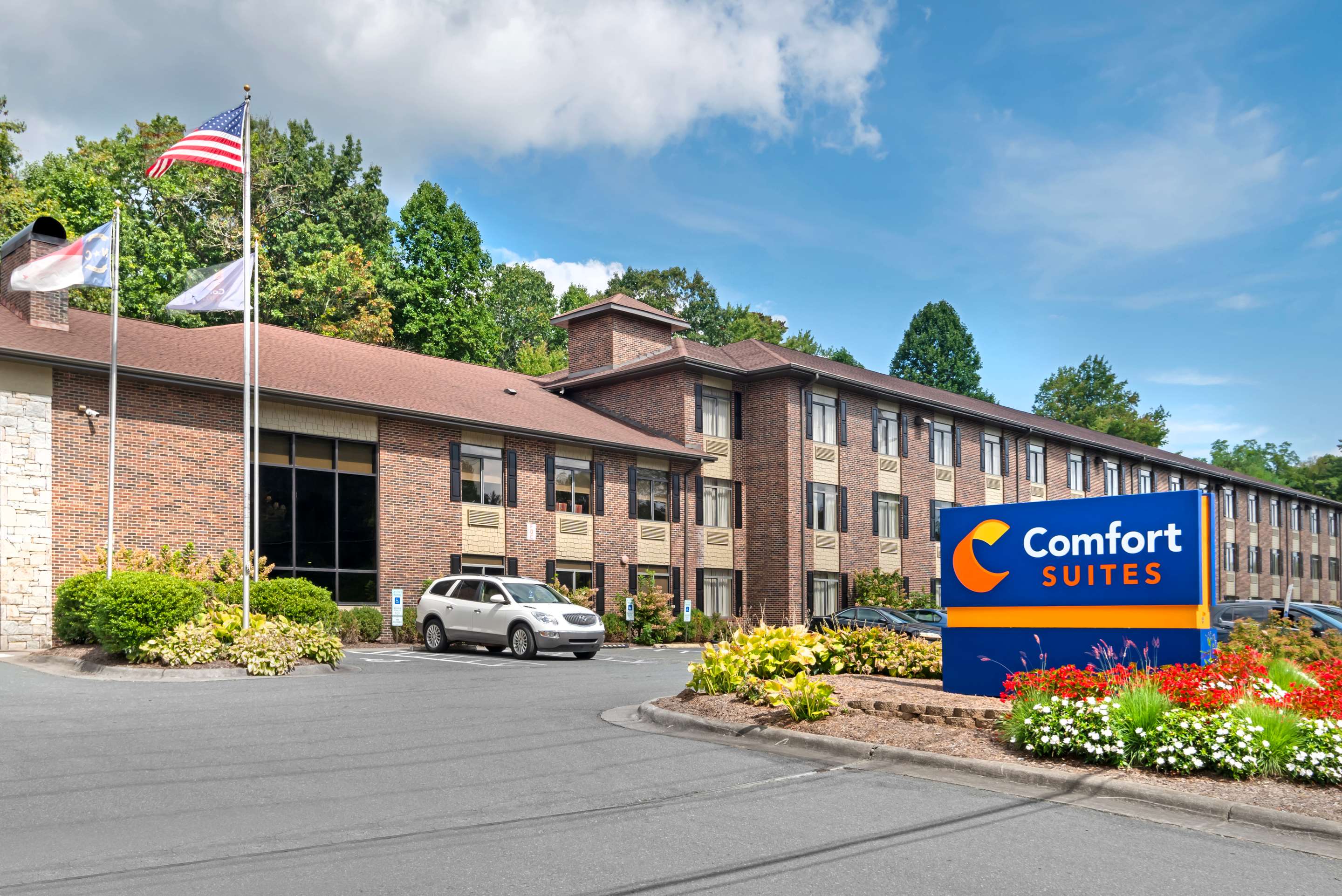Hotel exterior | Comfort Suites Boone - University Area