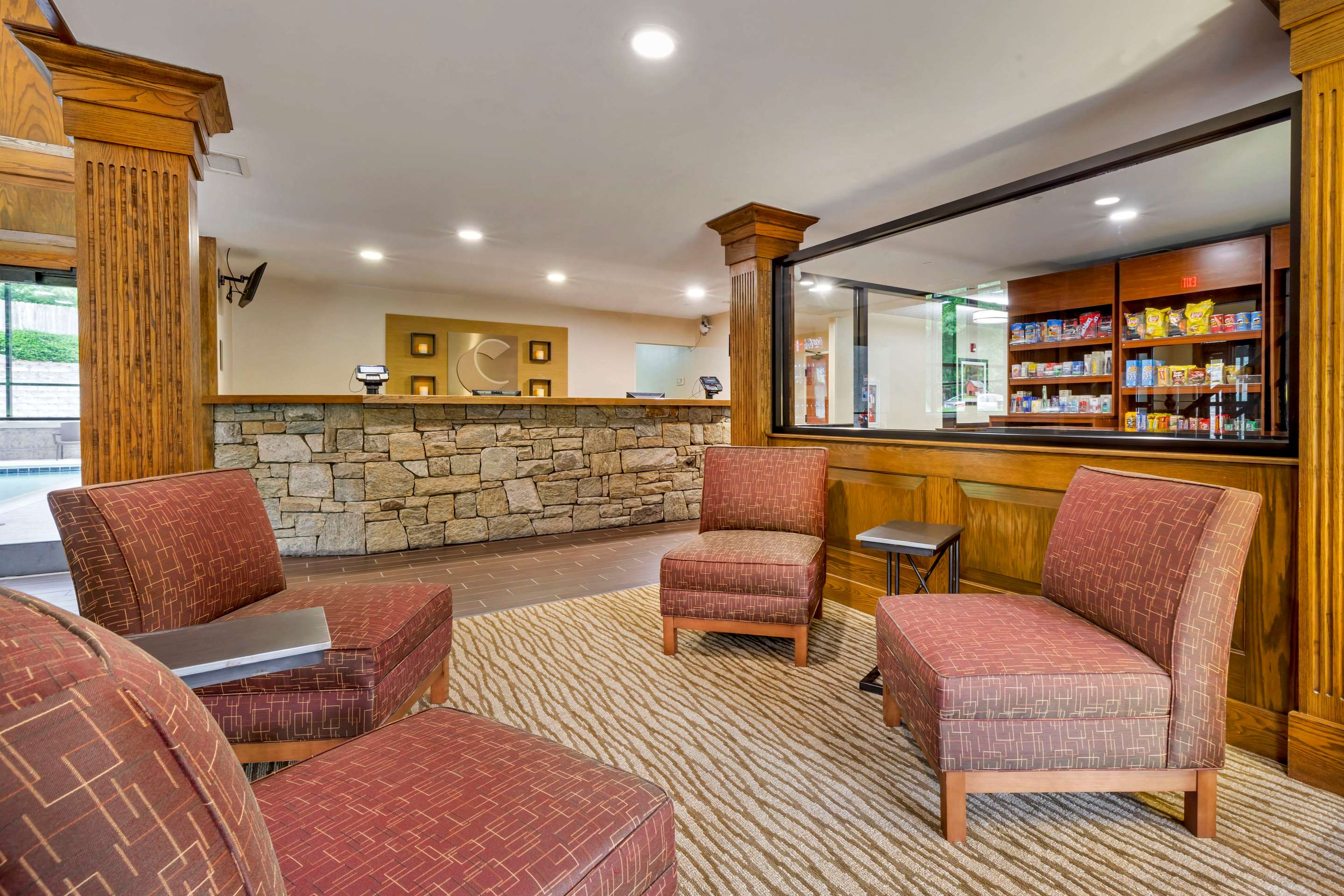 Hotel lobby | Comfort Suites Boone - University Area