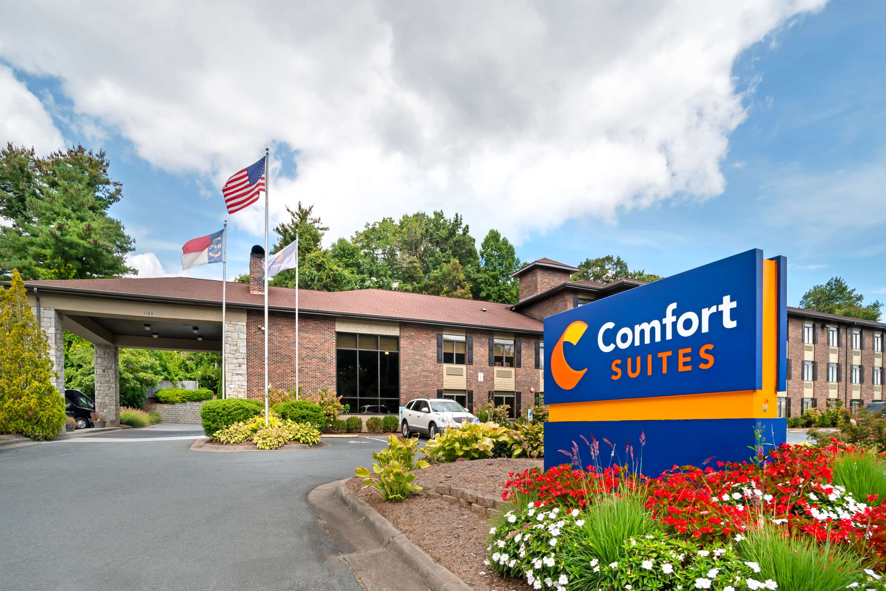 Hotel exterior | Comfort Suites Boone - University Area