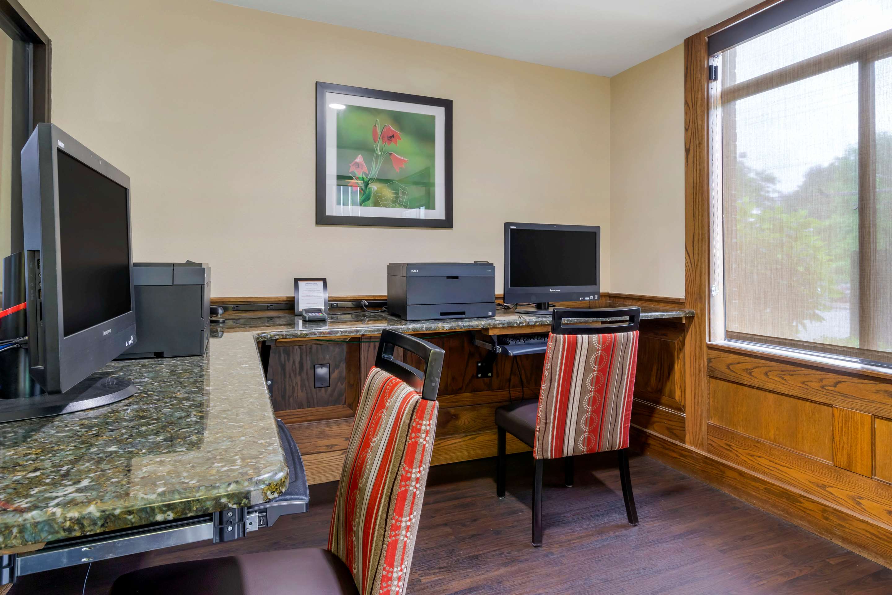 Business center | Comfort Suites Boone - University Area