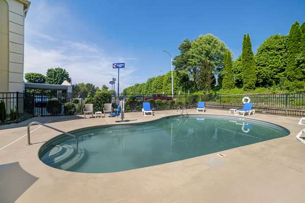 Pool - Comfort Inn Asheville Airport Fletcher - I-26, Exit 40