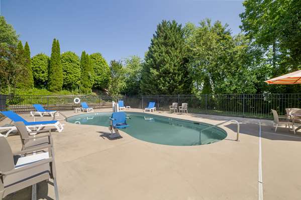 Pool - Comfort Inn Asheville Airport Fletcher - I-26, Exit 40