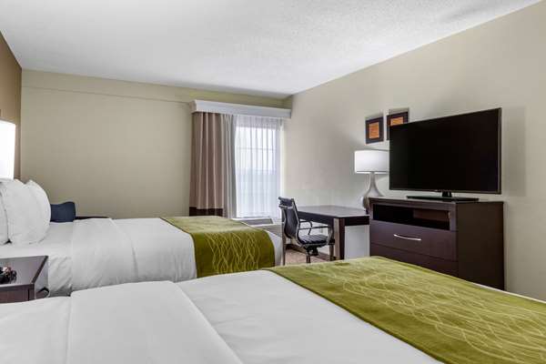  - Comfort Inn & Suites Cornelius - I-77, Exit 28