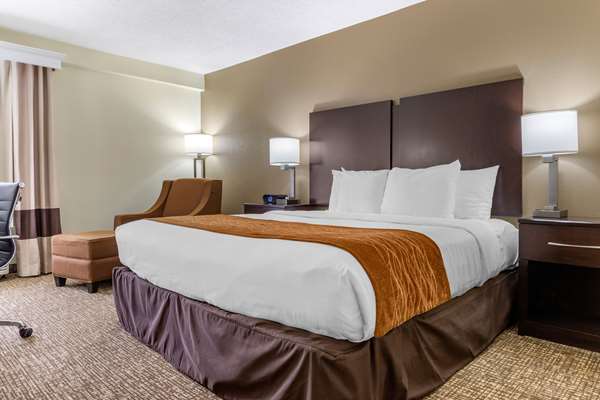  - Comfort Inn & Suites Cornelius - I-77, Exit 28