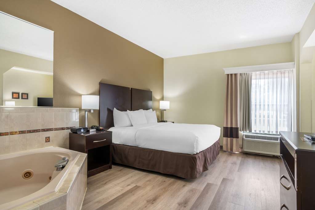 COMFORT INN AND SUITES CORNELIUS LA-guestroom-Guest Room,On-Site.jpg