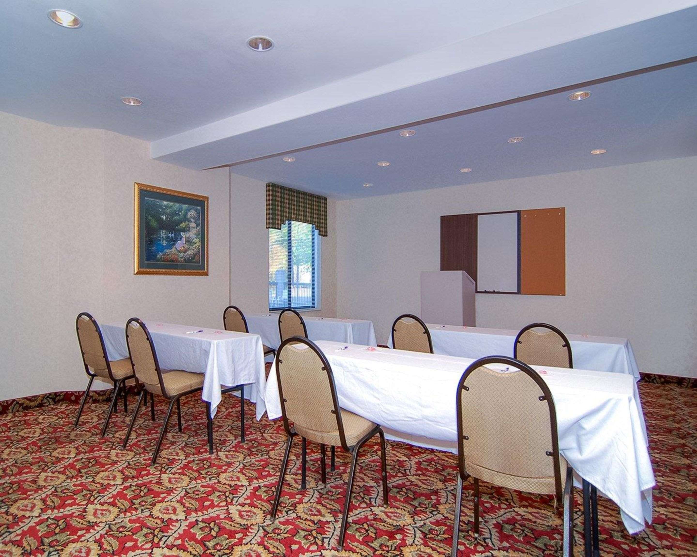 Meeting room | Sleep Inn Airport - Billy Graham Parkway