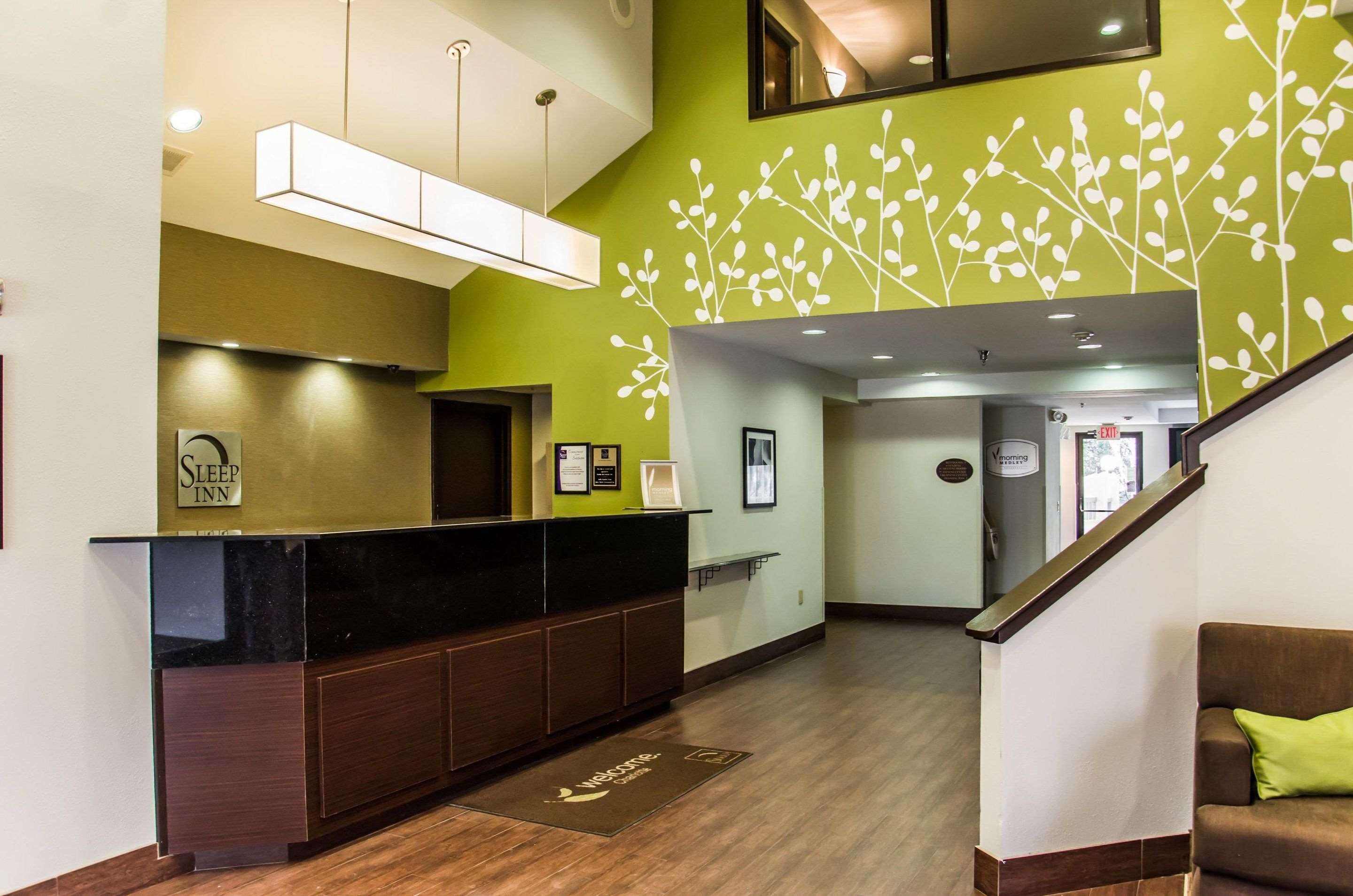 Hotel lobby | Sleep Inn Airport - Billy Graham Parkway