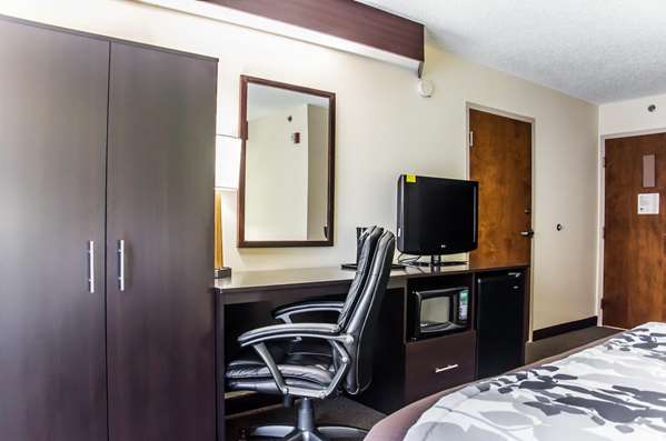  - Sleep Inn Yorkmont Charlotte - I-77, Exit 6B