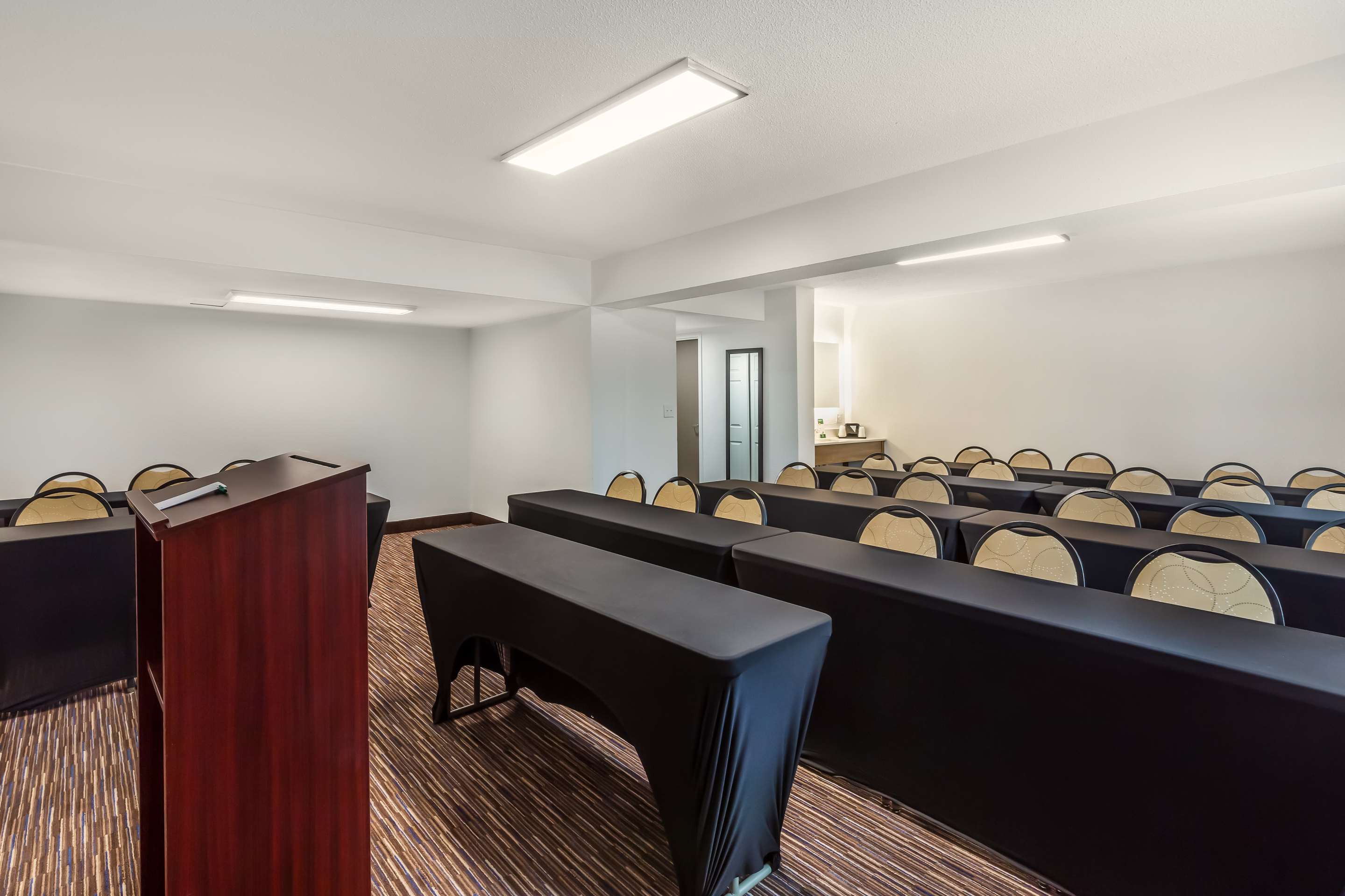 Meeting room | Comfort Inn Asheboro