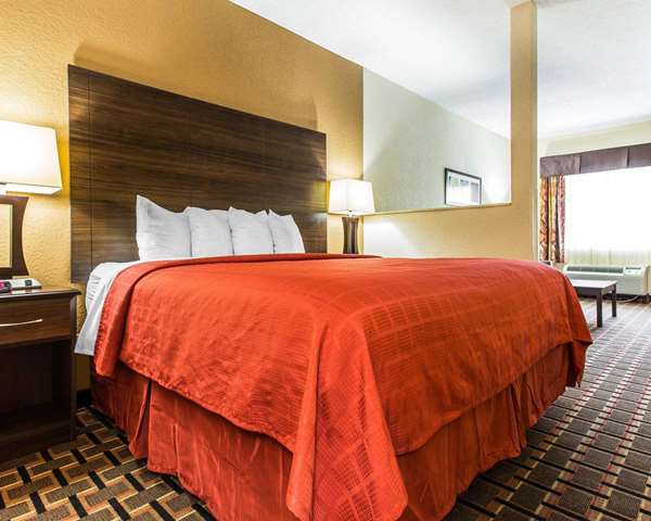 Suite - Quality Suites Hickory - I-40, Exit 125