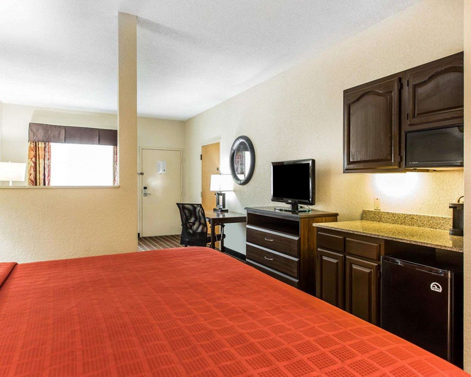 Quality Suites Hickory, NC See Discounts