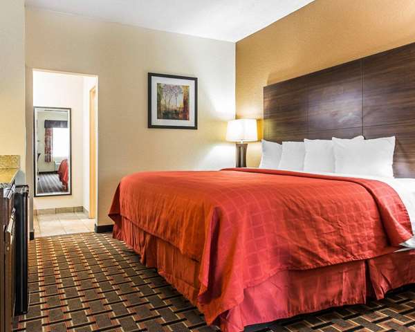 Suite - Quality Suites Hickory - I-40, Exit 125