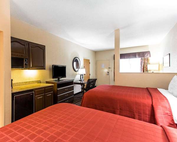 Suite - Quality Suites Hickory - I-40, Exit 125