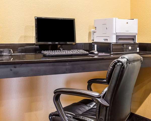 Conference Area - Quality Suites Hickory - I-40, Exit 125