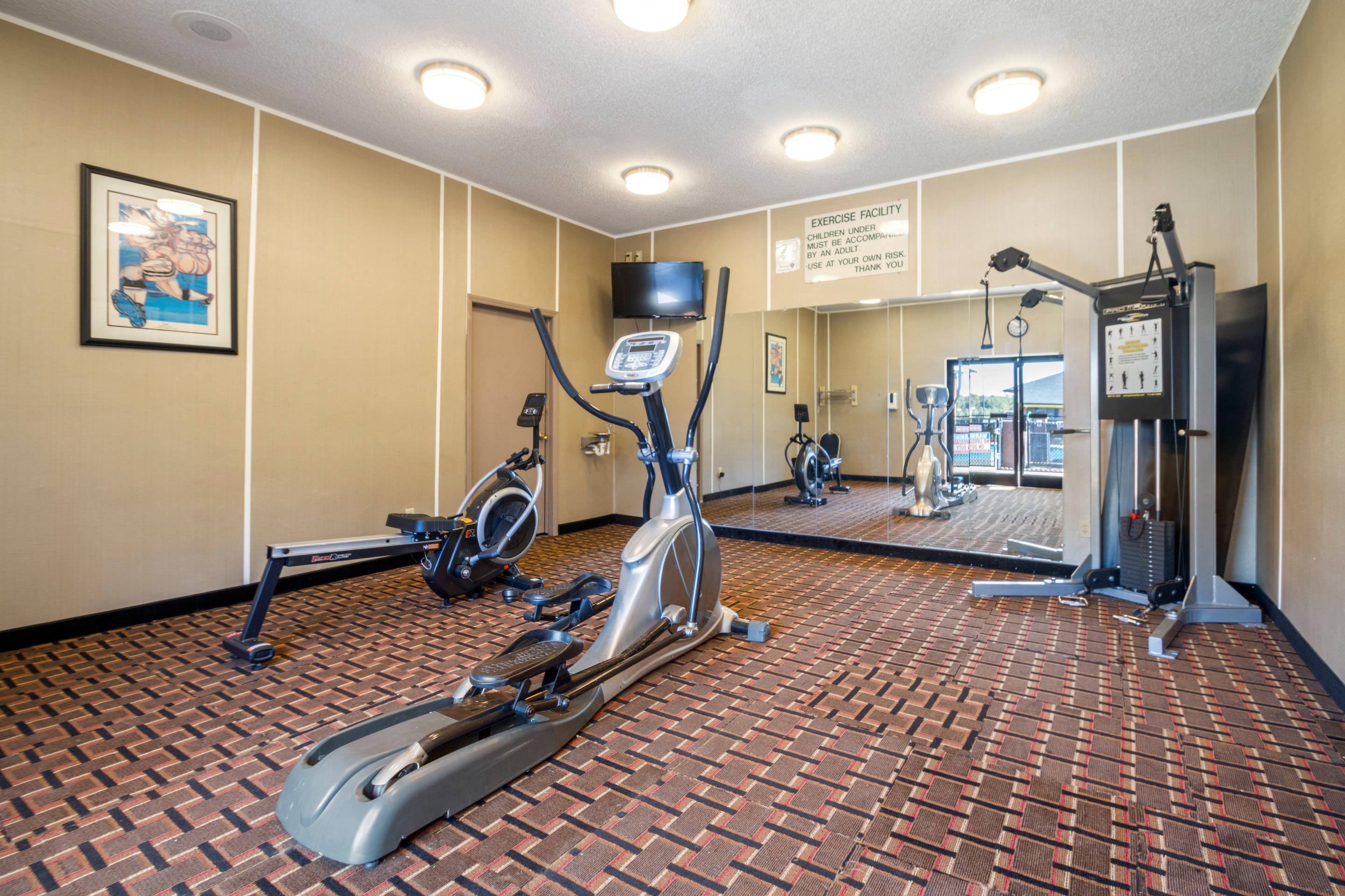 Fitness center | Quality Suites
