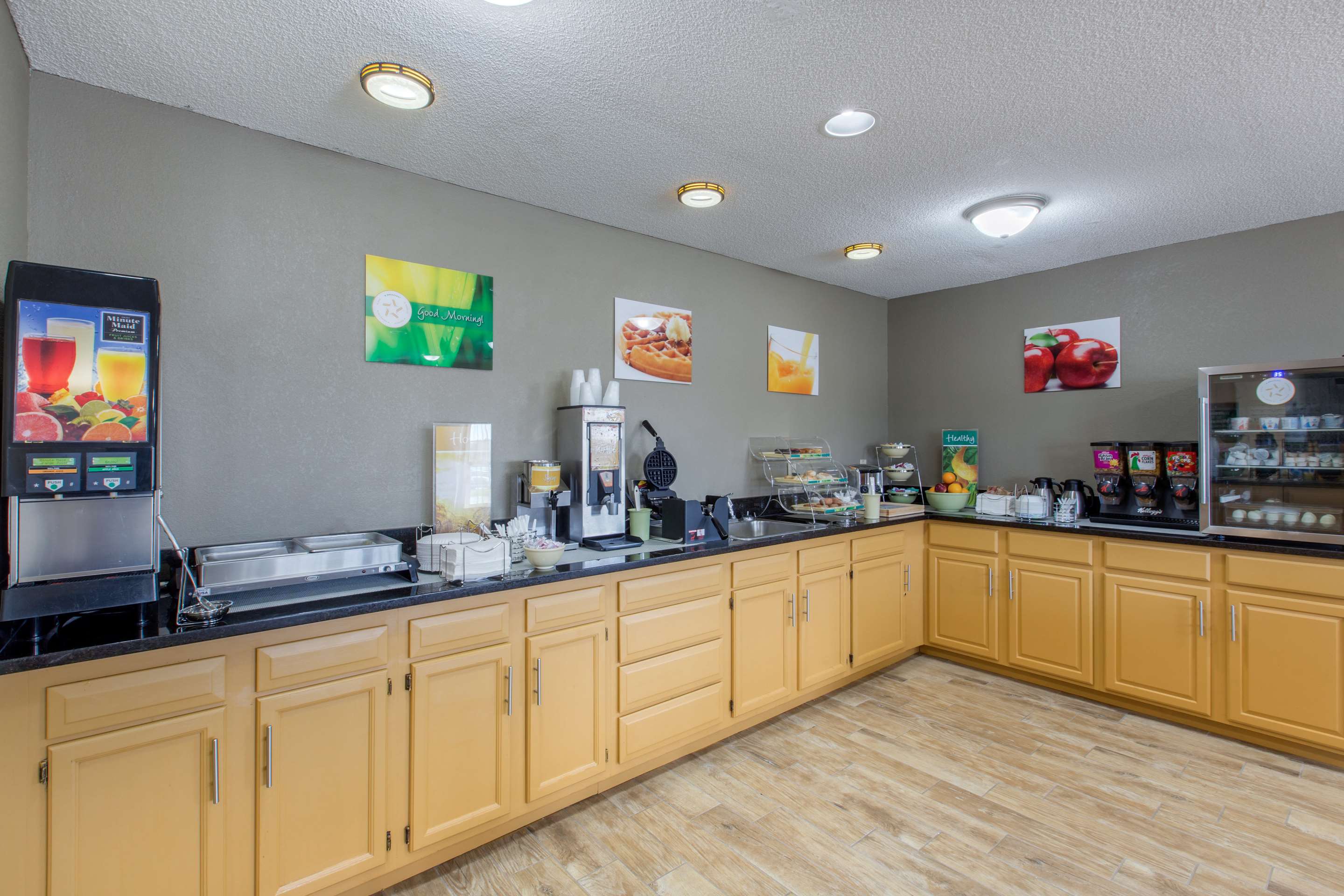 Free continental breakfast