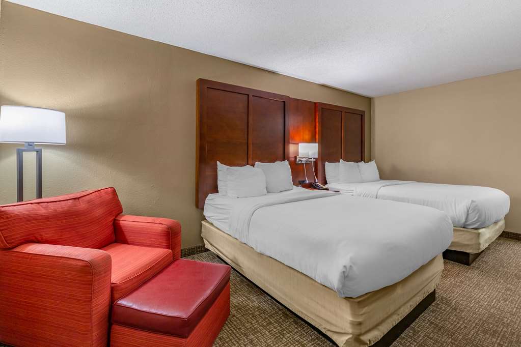 COMFORT INN LAURINBURG-guestroom-Guest Room,On-Site.jpg
