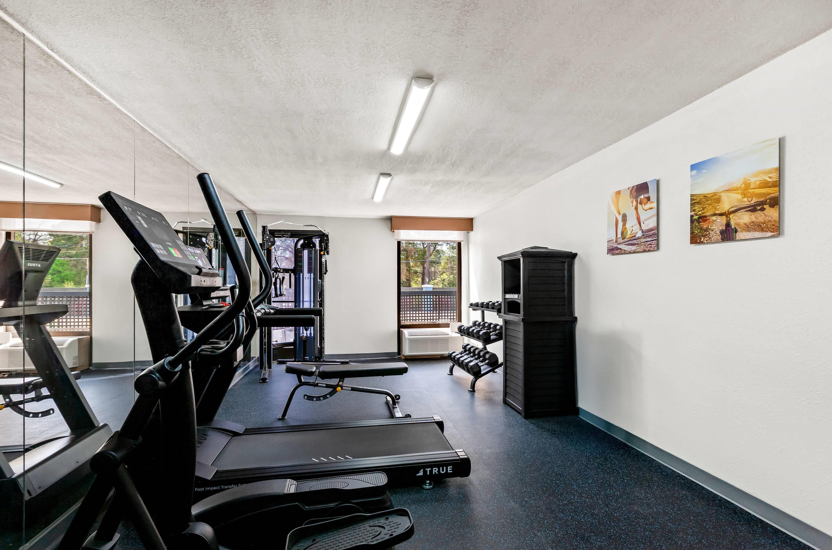 Fitness center | Comfort Inn Laurinburg