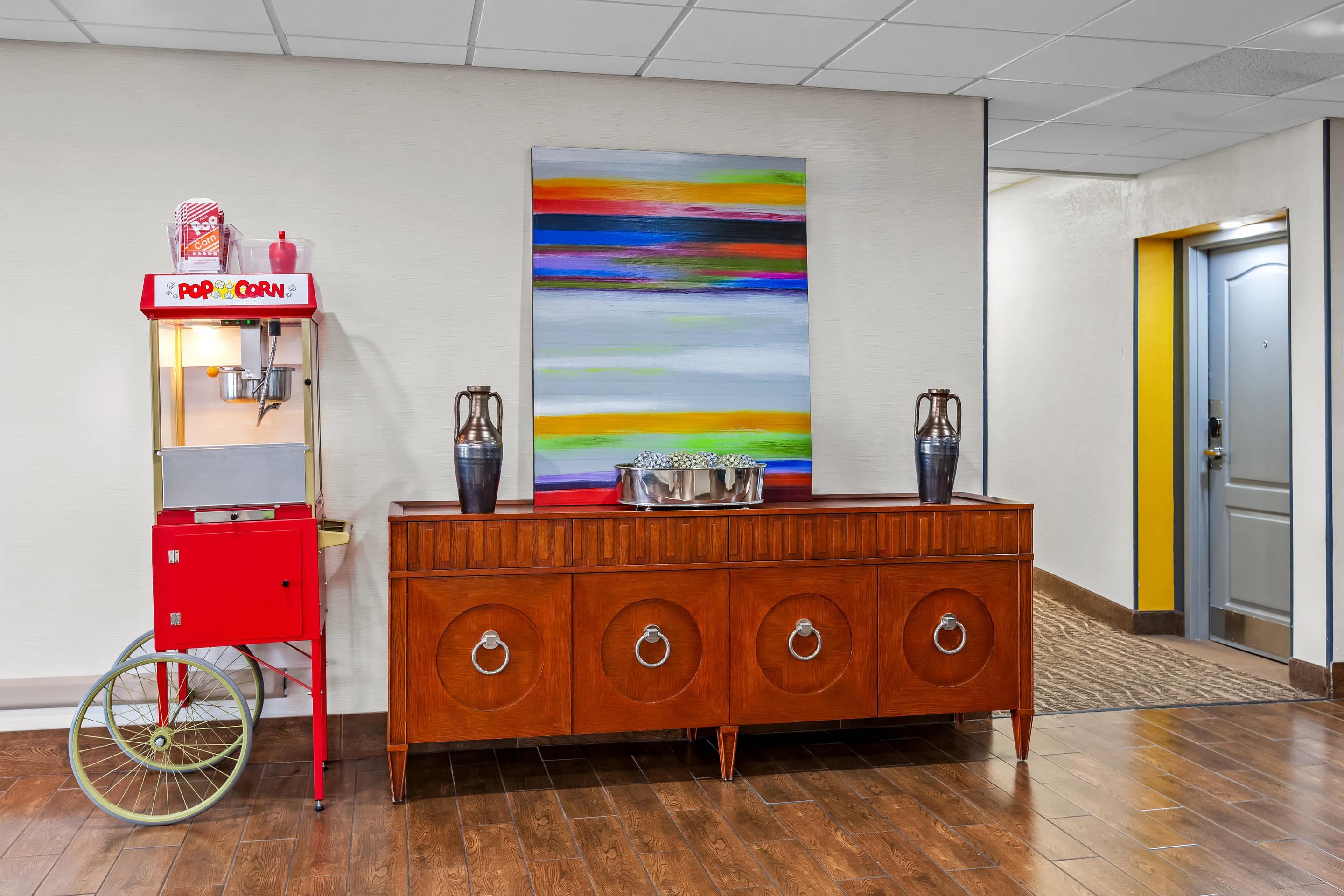 Hotel lobby | Comfort Inn Laurinburg