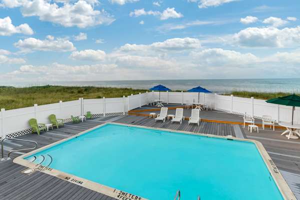 Pool - Quality Inn Carolina Oceanfront Kill Devil Hills