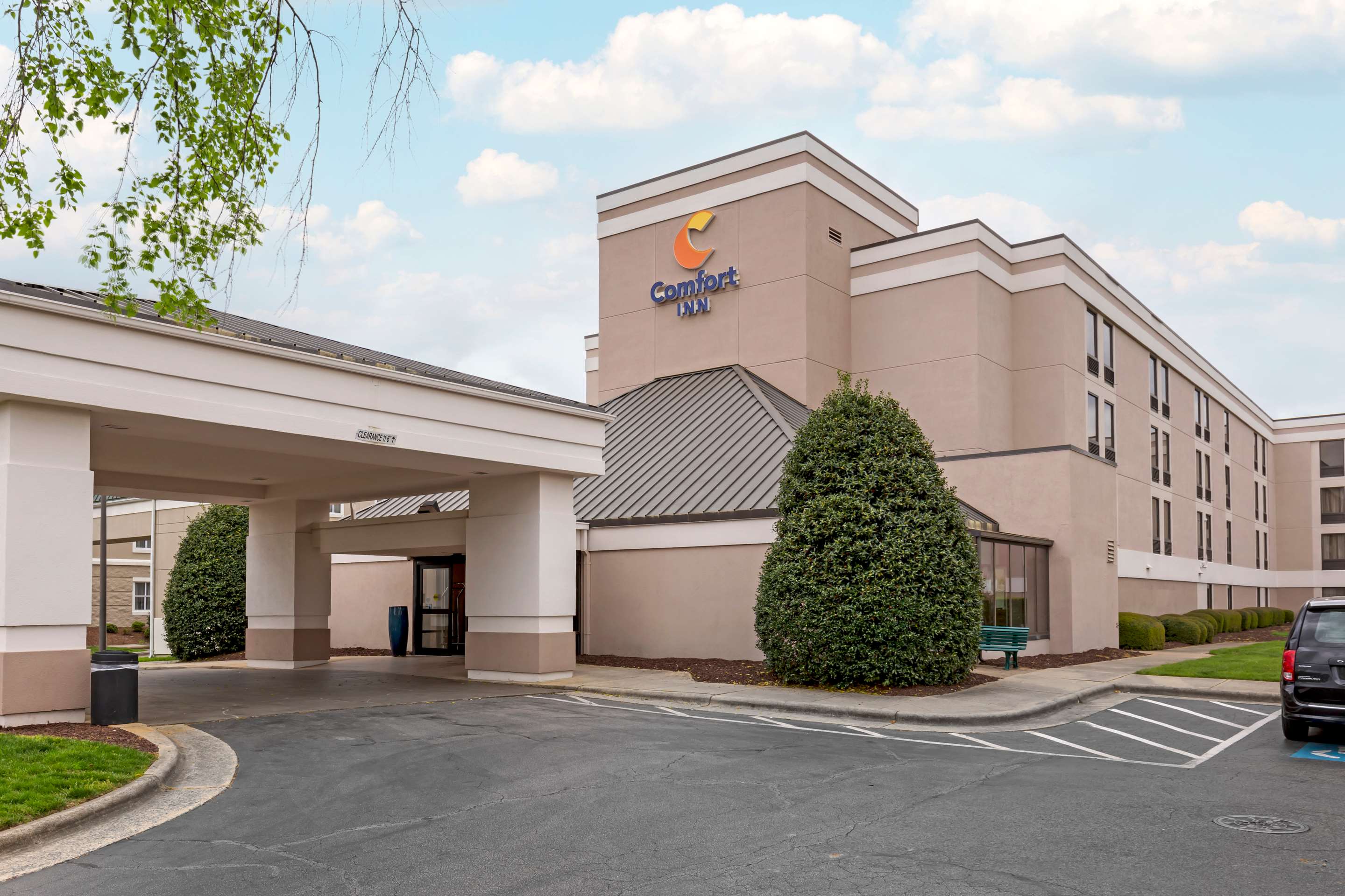 Hotel exterior | Comfort Inn University Durham - Chapel Hill