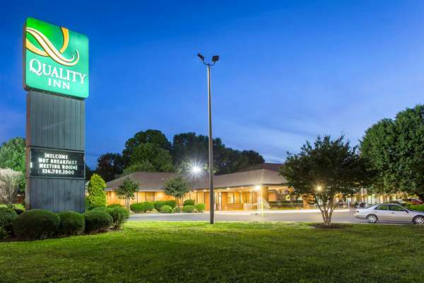 Exterior view - Quality Inn Mt Airy