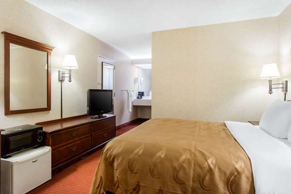  - Quality Inn Mt Airy