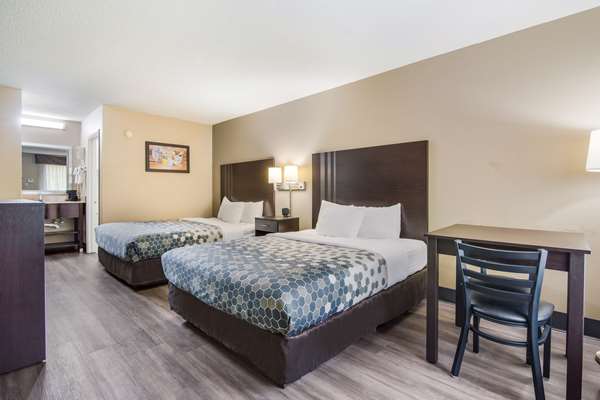  - Econo Lodge Garner