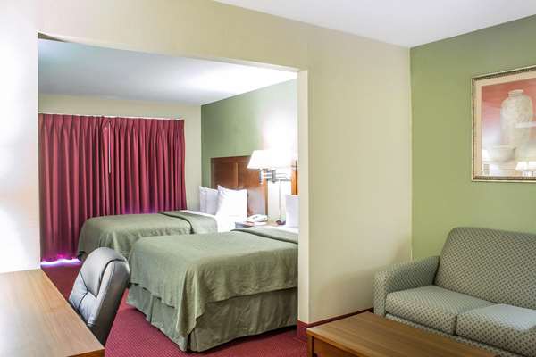 Suite - Quality Inn Selma - I-95, Exit 97