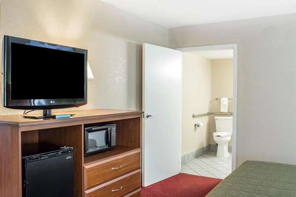  - Quality Inn Selma - I-95, Exit 97