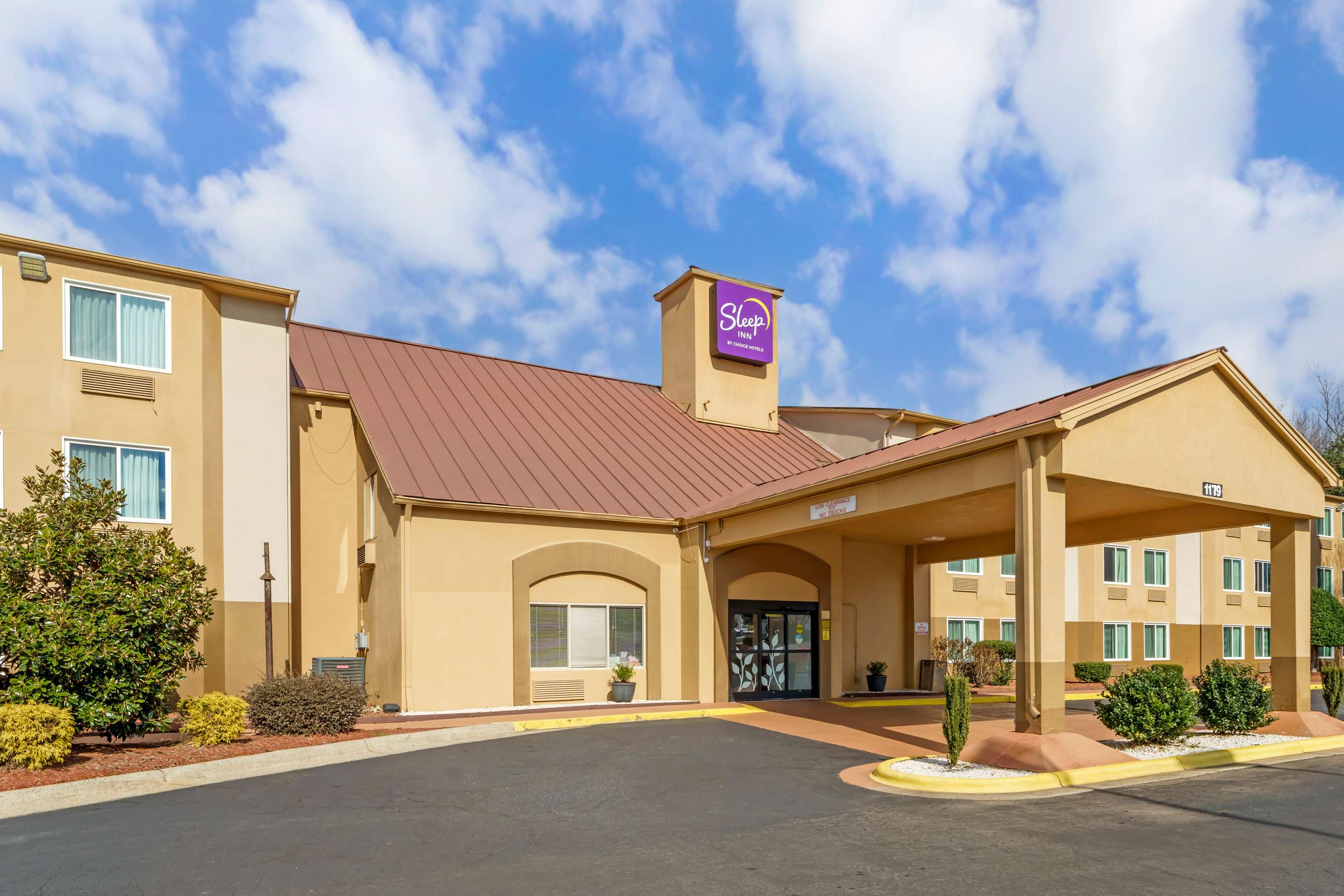 Hotel exterior | Sleep Inn