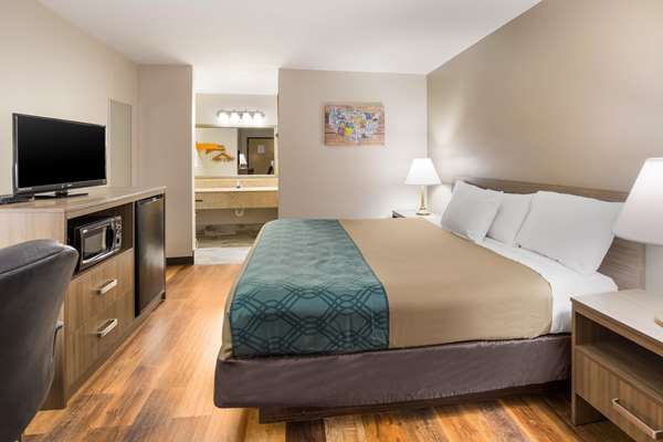  - Econo Lodge Hendersonville - I-26, Exit 49